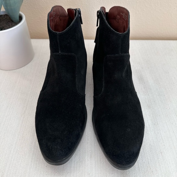 B.O.C. Black Suede Tassel Zip Ankle Booties Women’s 8M - Picture 2 of 13